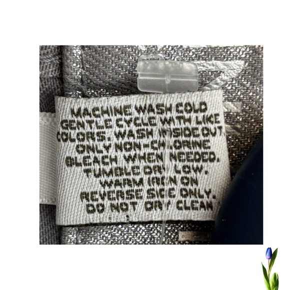 Chico's Platinum Jeans Gray Silver Coated Metallic foil Shimmer Straight, Cotton - Picture 4 of 5